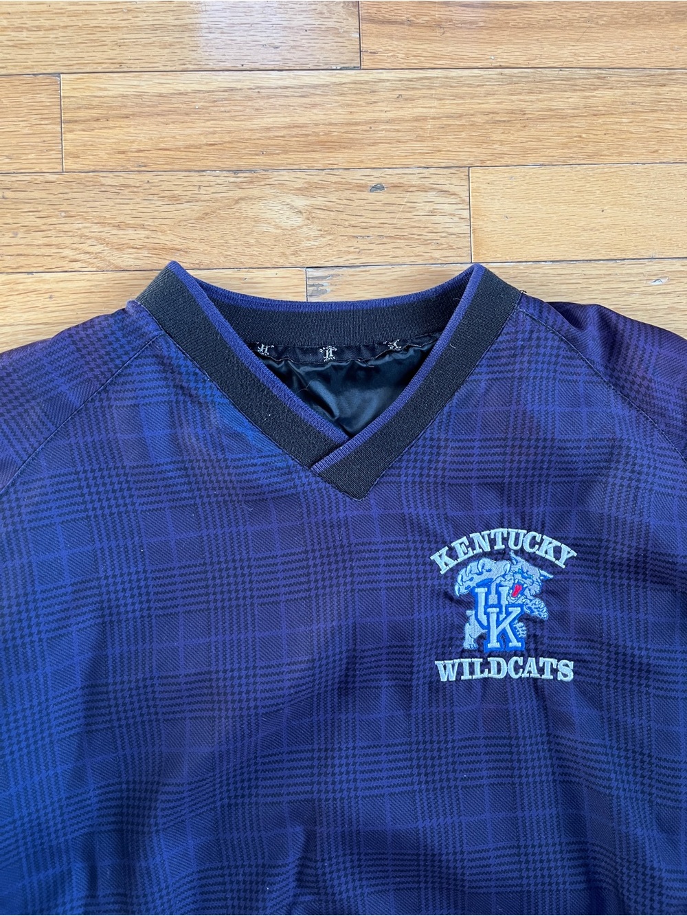 VTG Kentucky Wildcats Plaid V-Neck Pullover Windbreaker Stitched Logo Spellout